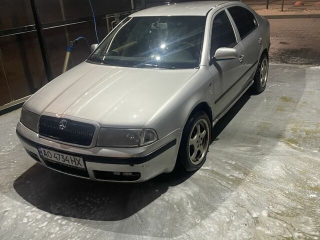 Серый Шкода Октавия, объемом двигателя 1.8 л и пробегом 387 тыс. км за 3600 $, фото 2 на Automoto.ua