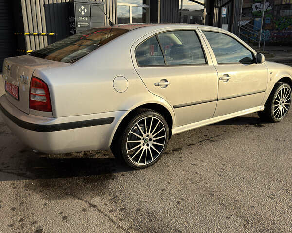 Шкода Октавия 2001 в Ахтырке на Automoto.ua Серый Шкода Октавия, объемом двигателя 1.6 л и пробегом 194 тыс. км за 5250 $, фото 3 на Automoto.ua