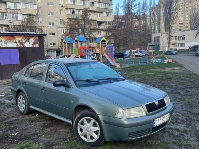 Сірий Шкода Октавія, об'ємом двигуна 1.6 л та пробігом 415 тис. км за 3100 $, фото 5 на Automoto.ua