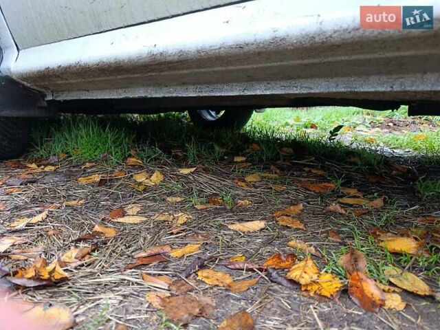 Серый Шкода Октавия, объемом двигателя 1.6 л и пробегом 363 тыс. км за 4000 $, фото 12 на Automoto.ua