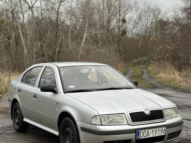 Серый Шкода Октавия, объемом двигателя 0 л и пробегом 320 тыс. км за 2499 $, фото 1 на Automoto.ua