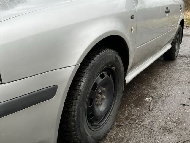 Серый Шкода Октавия, объемом двигателя 0 л и пробегом 320 тыс. км за 2499 $, фото 10 на Automoto.ua