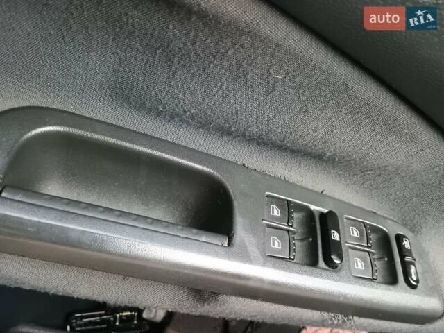 Серый Шкода Октавия, объемом двигателя 1.78 л и пробегом 257 тыс. км за 4300 $, фото 9 на Automoto.ua