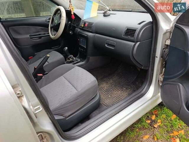 Серый Шкода Октавия, объемом двигателя 1.6 л и пробегом 363 тыс. км за 4000 $, фото 2 на Automoto.ua