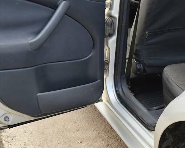 Серый Шкода Октавия, объемом двигателя 1.78 л и пробегом 270 тыс. км за 3800 $, фото 4 на Automoto.ua