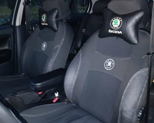 Серый Шкода Октавия, объемом двигателя 1.6 л и пробегом 300 тыс. км за 4399 $, фото 14 на Automoto.ua