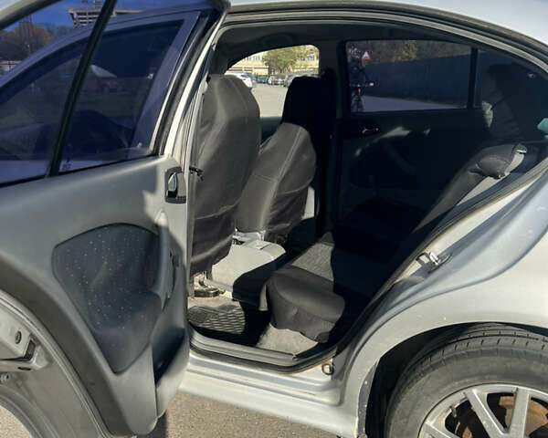 Шкода Октавия 2001 в Ивано-Франковске на Automoto.ua Серый Шкода Октавия, объемом двигателя 1.6 л и пробегом 423 тыс. км за 3799 $, фото 18 на Automoto.ua