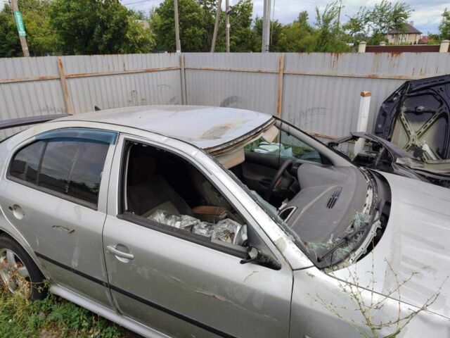 Серый Шкода Октавия, объемом двигателя 1.8 л и пробегом 185 тыс. км за 1650 $, фото 2 на Automoto.ua