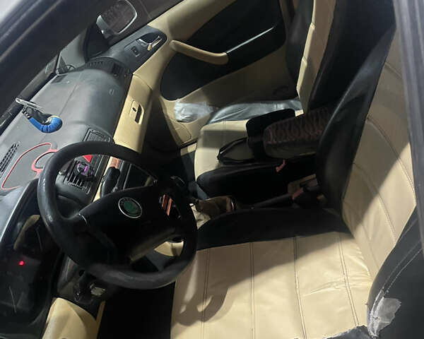 Серый Шкода Октавия, объемом двигателя 1.78 л и пробегом 387 тыс. км за 3600 $, фото 5 на Automoto.ua