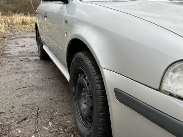 Серый Шкода Октавия, объемом двигателя 0 л и пробегом 320 тыс. км за 2499 $, фото 12 на Automoto.ua