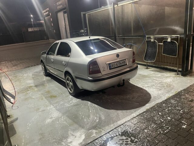 Серый Шкода Октавия, объемом двигателя 1.8 л и пробегом 387 тыс. км за 3600 $, фото 4 на Automoto.ua