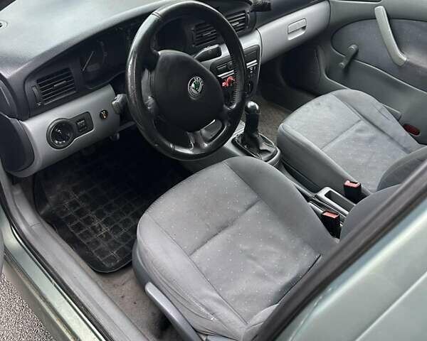 Сірий Шкода Октавія, об'ємом двигуна 1.6 л та пробігом 250 тис. км за 2850 $, фото 6 на Automoto.ua