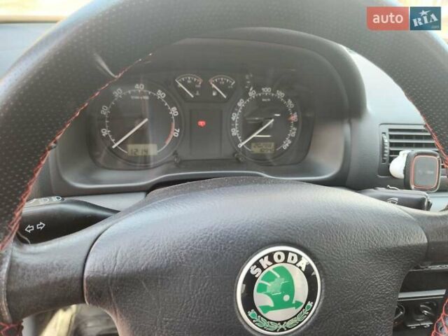 Серый Шкода Октавия, объемом двигателя 1.6 л и пробегом 208 тыс. км за 4500 $, фото 10 на Automoto.ua
