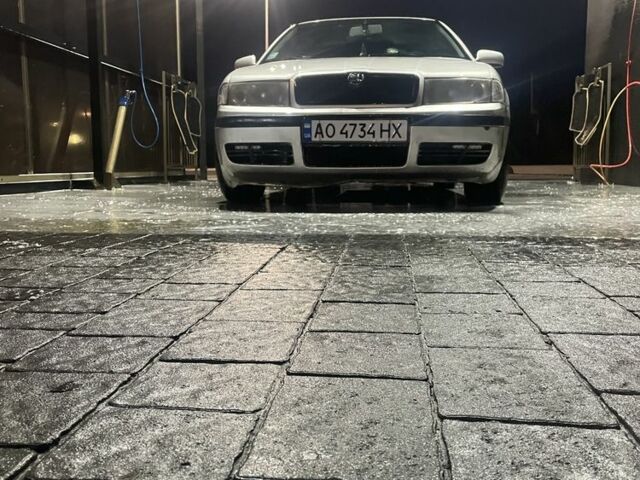 Серый Шкода Октавия, объемом двигателя 1.8 л и пробегом 387 тыс. км за 3600 $, фото 1 на Automoto.ua