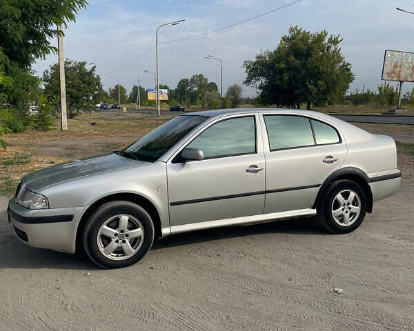 Серый Шкода Октавия, объемом двигателя 1.8 л и пробегом 280 тыс. км за 4499 $, фото 2 на Automoto.ua