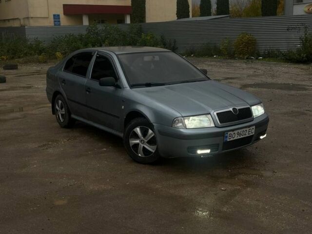 Серый Шкода Октавия, объемом двигателя 1.6 л и пробегом 250 тыс. км за 3700 $, фото 3 на Automoto.ua