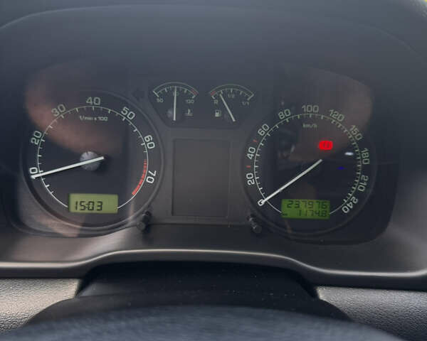 Шкода Октавия 2002 в Запорожье на Automoto.ua Серый Шкода Октавия, объемом двигателя 1.6 л и пробегом 238 тыс. км за 5500 $, фото 32 на Automoto.ua