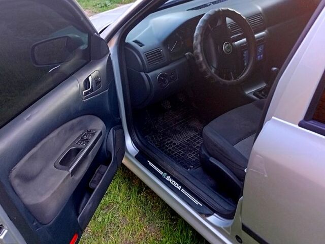 Шкода Октавія 2002 у Кропивницькому (Кіровограді) на Automoto.ua Сірий Шкода Октавія, об'ємом двигуна 1.6 л та пробігом 220 тис. км за 5000 $, фото 9 на Automoto.ua