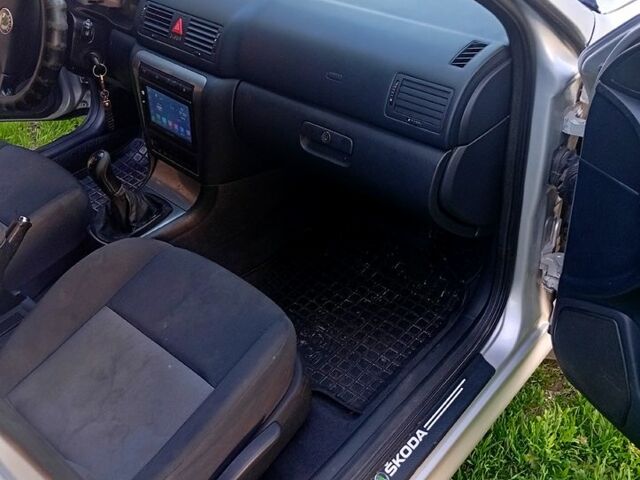 Шкода Октавія 2002 у Кропивницькому (Кіровограді) на Automoto.ua Сірий Шкода Октавія, об'ємом двигуна 1.6 л та пробігом 220 тис. км за 5000 $, фото 8 на Automoto.ua