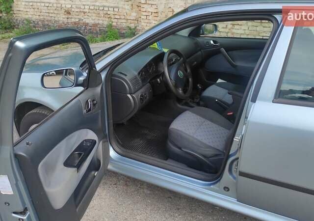 Шкода Октавія 2002 у Чернігові на Automoto.ua Сірий Шкода Октавія, об'ємом двигуна 1.6 л та пробігом 156 тис. км за 5795 $, фото 4 на Automoto.ua