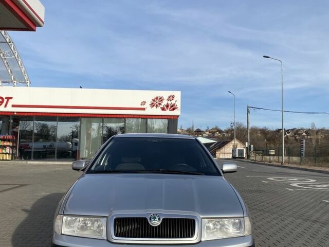 Серый Шкода Октавия, объемом двигателя 1.6 л и пробегом 300 тыс. км за 4600 $, фото 1 на Automoto.ua