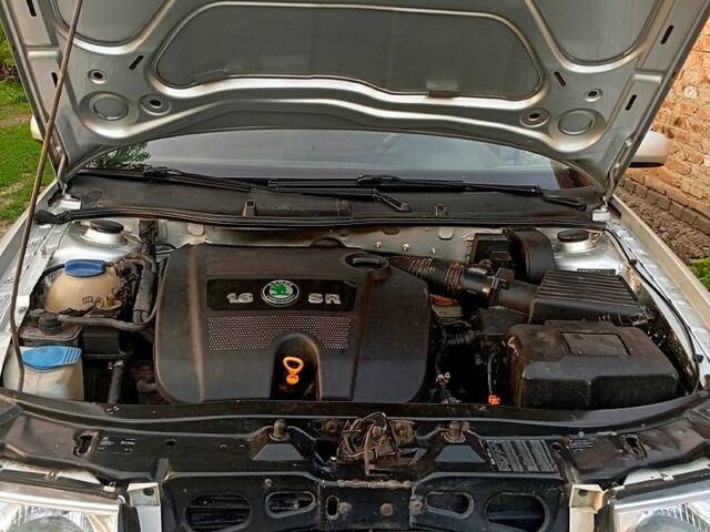 Шкода Октавія 2002 у Кропивницькому (Кіровограді) на Automoto.ua Сірий Шкода Октавія, об'ємом двигуна 1.6 л та пробігом 220 тис. км за 5000 $, фото 5 на Automoto.ua