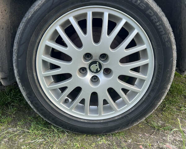 Серый Шкода Октавия, объемом двигателя 1.6 л и пробегом 178 тыс. км за 5300 $, фото 10 на Automoto.ua