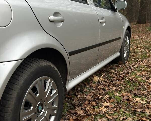 Сірий Шкода Октавія, об'ємом двигуна 1.6 л та пробігом 276 тис. км за 5850 $, фото 6 на Automoto.ua