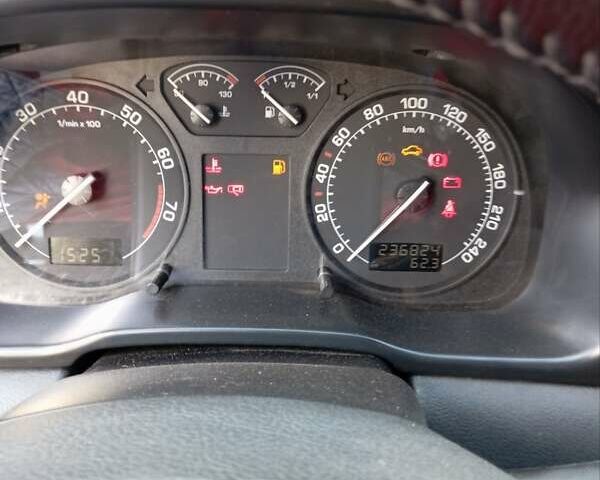 Серый Шкода Октавия, объемом двигателя 1.6 л и пробегом 236 тыс. км за 5200 $, фото 19 на Automoto.ua