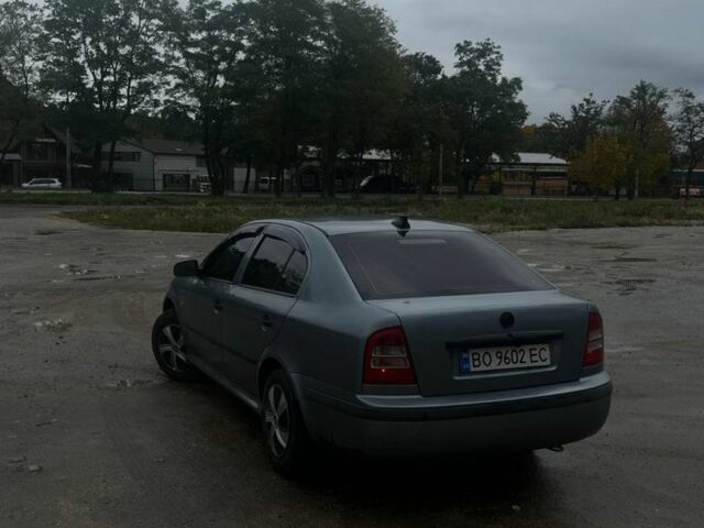 Серый Шкода Октавия, объемом двигателя 1.6 л и пробегом 250 тыс. км за 3700 $, фото 2 на Automoto.ua