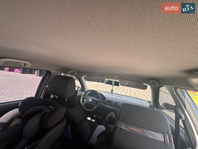 Шкода Октавия 2002 в Запорожье на Automoto.ua Серый Шкода Октавия, объемом двигателя 1.6 л и пробегом 238 тыс. км за 5500 $, фото 7 на Automoto.ua