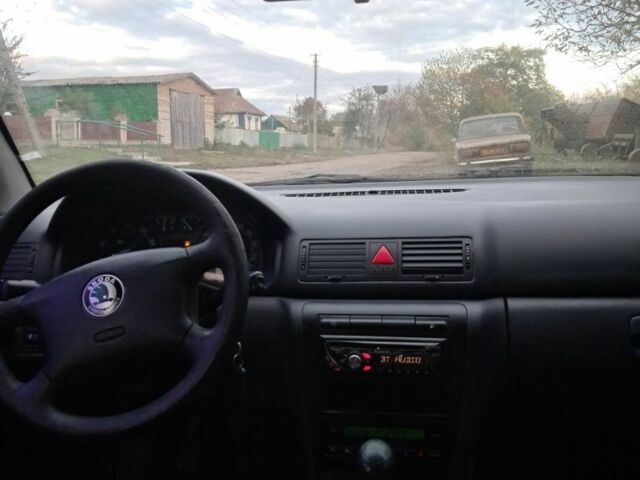 Серый Шкода Октавия, объемом двигателя 1.8 л и пробегом 282 тыс. км за 3900 $, фото 5 на Automoto.ua