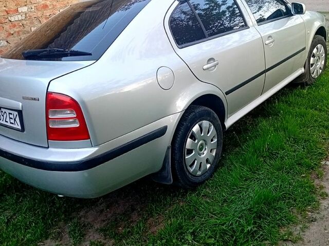 Шкода Октавія 2002 у Кропивницькому (Кіровограді) на Automoto.ua Сірий Шкода Октавія, об'ємом двигуна 1.6 л та пробігом 220 тис. км за 5000 $, фото 3 на Automoto.ua