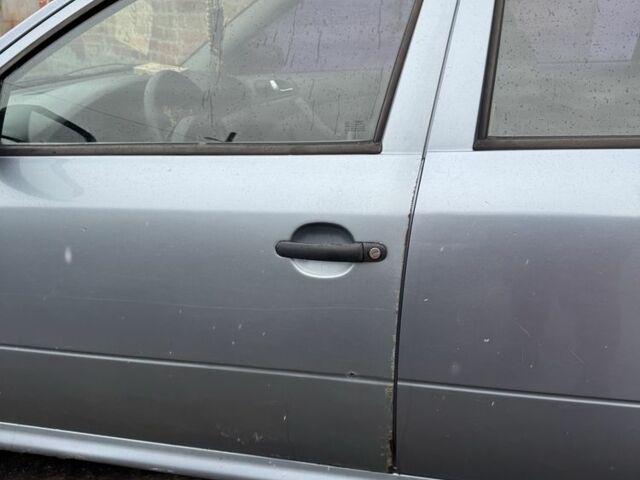 Сірий Шкода Октавія, об'ємом двигуна 1.6 л та пробігом 250 тис. км за 3000 $, фото 11 на Automoto.ua