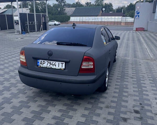 Шкода Октавия 2002 в Запорожье на Automoto.ua Серый Шкода Октавия, объемом двигателя 1.6 л и пробегом 238 тыс. км за 5500 $, фото 2 на Automoto.ua