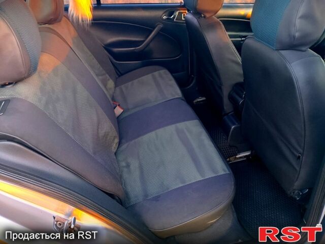 Серый Шкода Октавия, объемом двигателя 1.6 л и пробегом 300 тыс. км за 4700 $, фото 6 на Automoto.ua