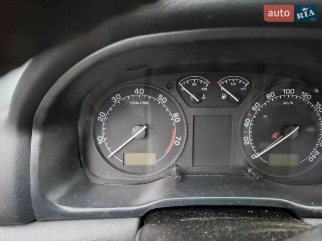 Серый Шкода Октавия, объемом двигателя 1.6 л и пробегом 250 тыс. км за 3850 $, фото 8 на Automoto.ua