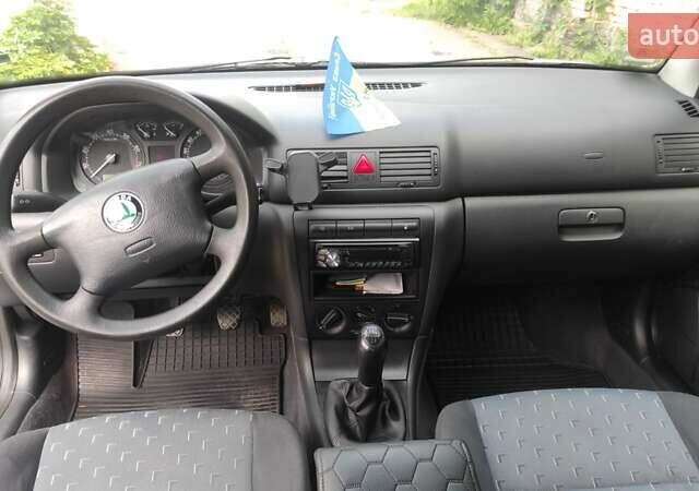 Шкода Октавія 2002 у Чернігові на Automoto.ua Сірий Шкода Октавія, об'ємом двигуна 1.6 л та пробігом 156 тис. км за 5795 $, фото 5 на Automoto.ua