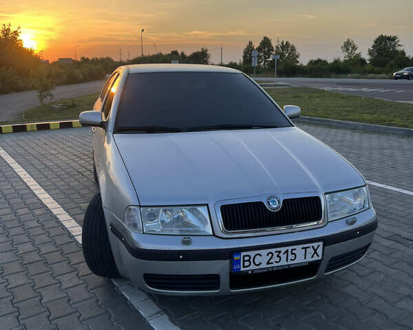 Серый Шкода Октавия, объемом двигателя 1.6 л и пробегом 178 тыс. км за 5300 $, фото 1 на Automoto.ua