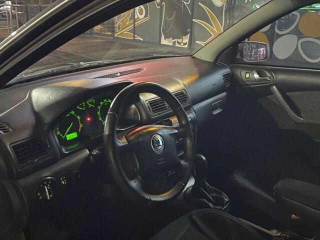 Серый Шкода Октавия, объемом двигателя 1.6 л и пробегом 300 тыс. км за 4600 $, фото 8 на Automoto.ua