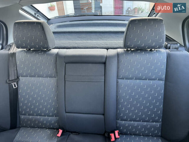 Серый Шкода Октавия, объемом двигателя 1.6 л и пробегом 178 тыс. км за 5300 $, фото 5 на Automoto.ua