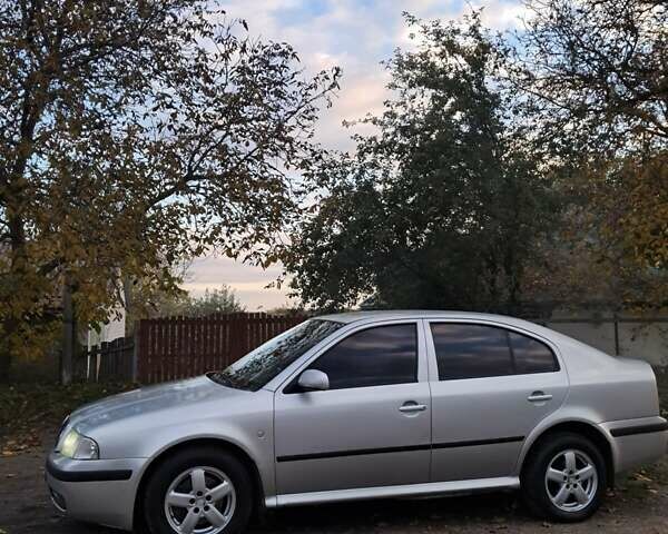 Сірий Шкода Октавія, об'ємом двигуна 1.78 л та пробігом 282 тис. км за 3900 $, фото 1 на Automoto.ua