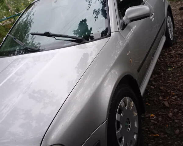 Сірий Шкода Октавія, об'ємом двигуна 1.6 л та пробігом 330 тис. км за 3999 $, фото 2 на Automoto.ua