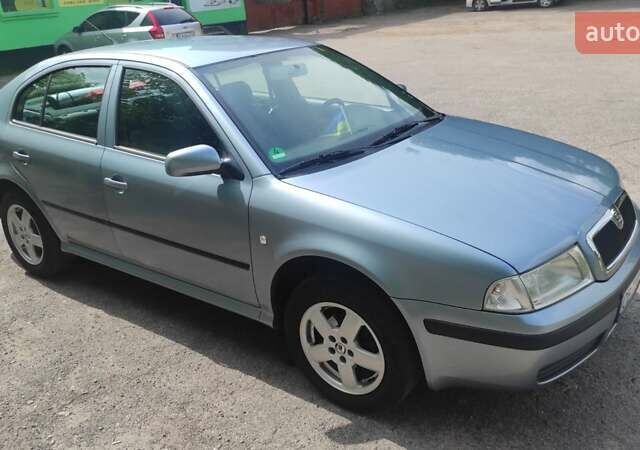 Шкода Октавія 2002 у Чернігові на Automoto.ua Сірий Шкода Октавія, об'ємом двигуна 1.6 л та пробігом 156 тис. км за 5795 $, фото 2 на Automoto.ua