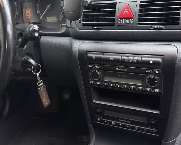 Сірий Шкода Октавія, об'ємом двигуна 1.6 л та пробігом 276 тис. км за 5850 $, фото 26 на Automoto.ua