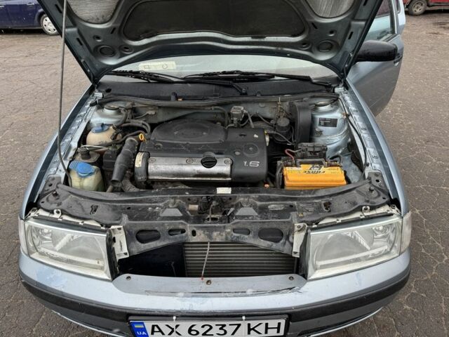 Сірий Шкода Октавія, об'ємом двигуна 1.6 л та пробігом 250 тис. км за 3000 $, фото 8 на Automoto.ua
