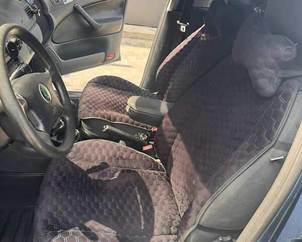 Шкода Октавия 2002 в Запорожье на Automoto.ua Серый Шкода Октавия, объемом двигателя 1.6 л и пробегом 238 тыс. км за 5500 $, фото 18 на Automoto.ua