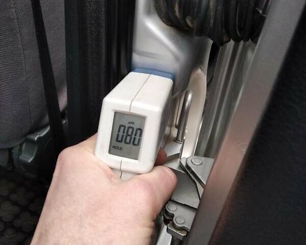 Серый Шкода Октавия, объемом двигателя 1.6 л и пробегом 230 тыс. км за 4800 $, фото 18 на Automoto.ua