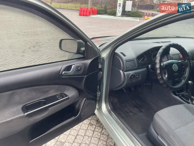 Сірий Шкода Октавія, об'ємом двигуна 1.39 л та пробігом 200 тис. км за 2999 $, фото 17 на Automoto.ua