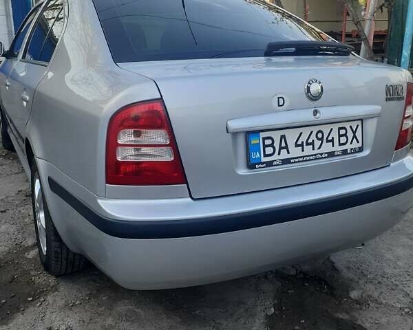 Серый Шкода Октавия, объемом двигателя 1.6 л и пробегом 211 тыс. км за 4500 $, фото 3 на Automoto.ua